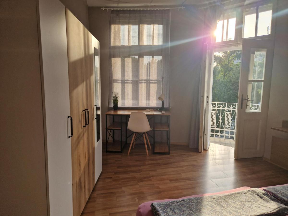 Lambo'S Corner Varna - Guest Rooms Экстерьер фото