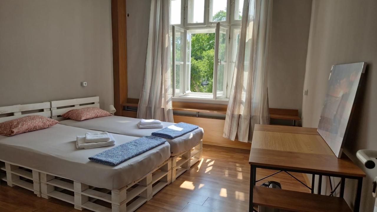 Lambo'S Corner Varna - Guest Rooms Экстерьер фото