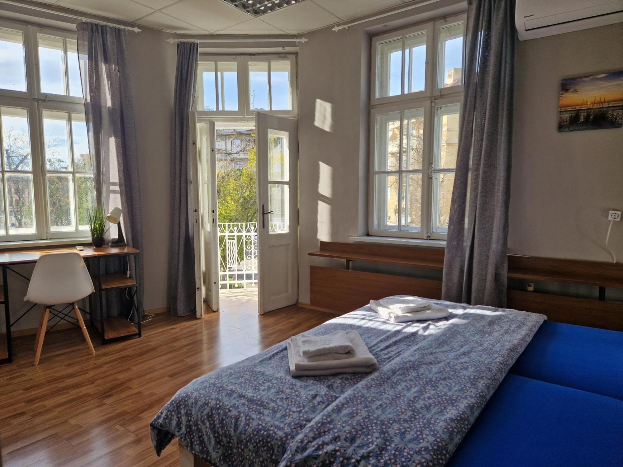 Lambo'S Corner Varna - Guest Rooms Экстерьер фото