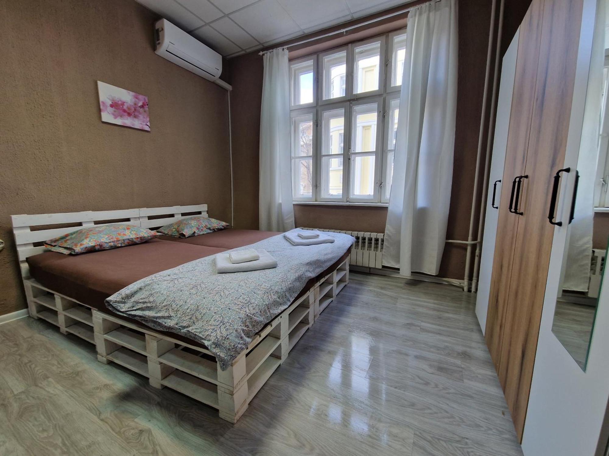 Lambo'S Corner Varna - Guest Rooms Экстерьер фото