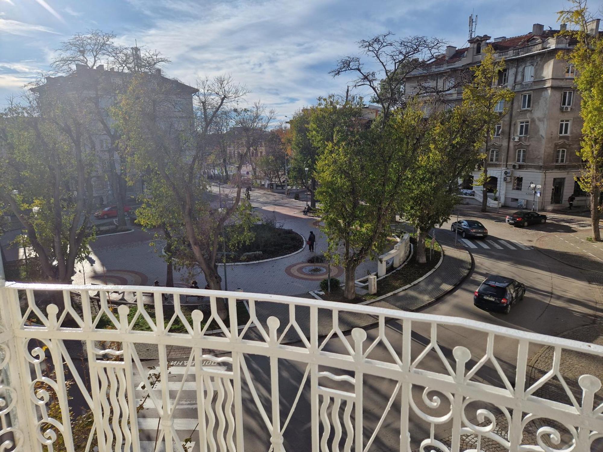 Lambo'S Corner Varna - Guest Rooms Экстерьер фото