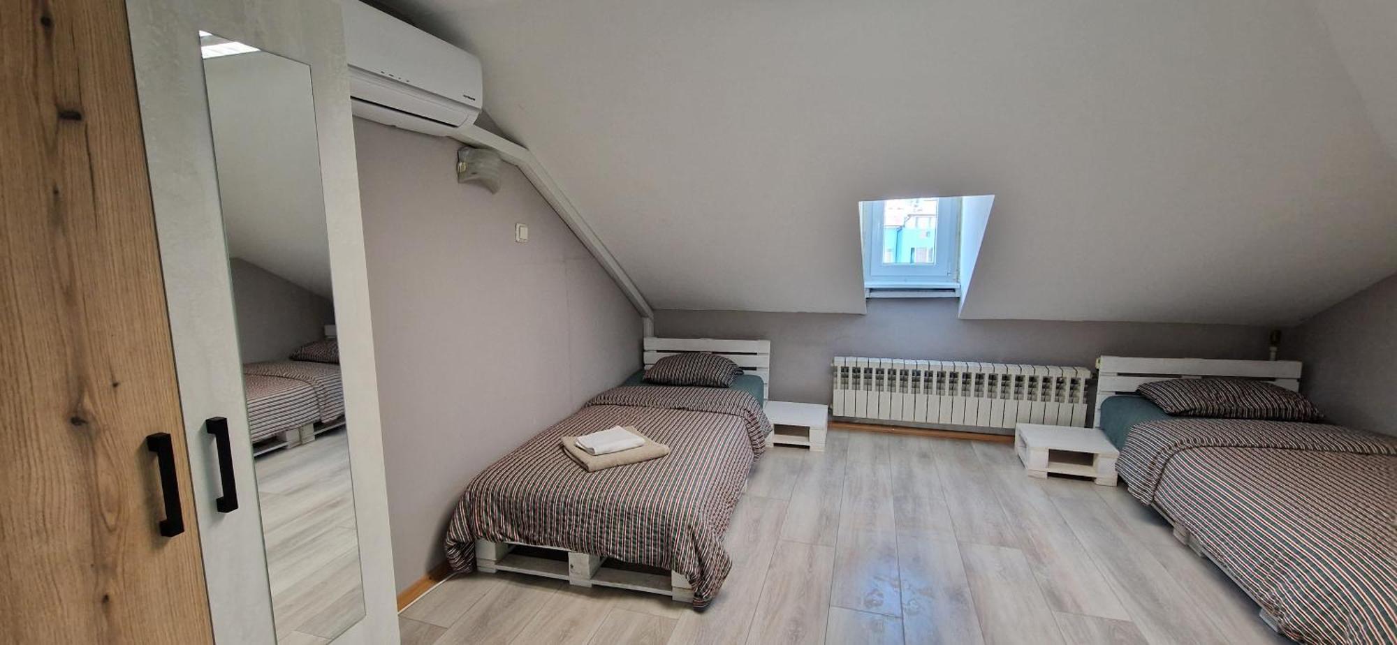 Lambo'S Corner Varna - Guest Rooms Экстерьер фото