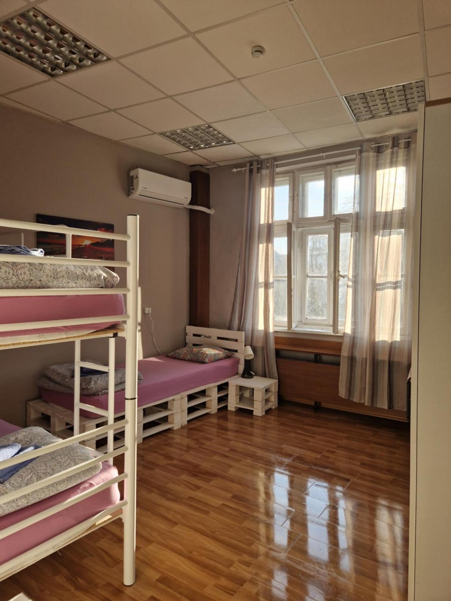 Lambo'S Corner Varna - Guest Rooms Экстерьер фото