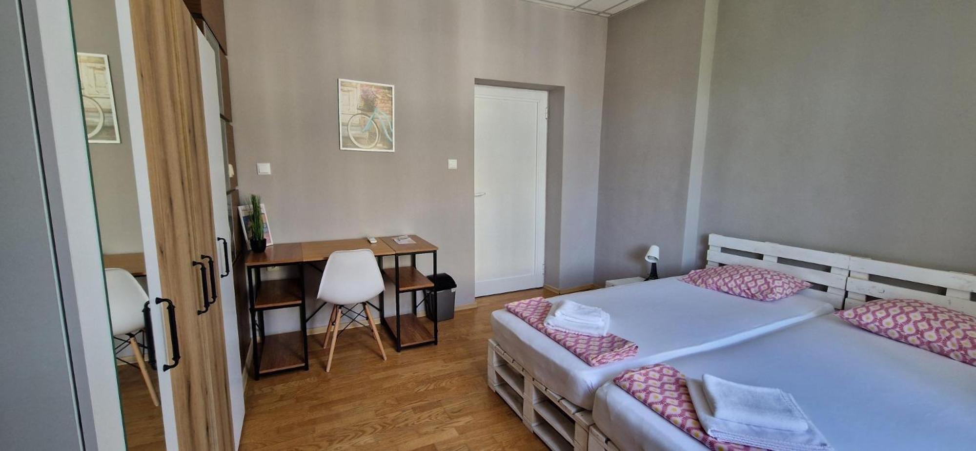 Lambo'S Corner Varna - Guest Rooms Экстерьер фото